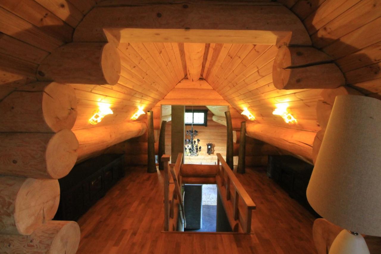 The Gorgeous Log House, That Brings Out The Smile!